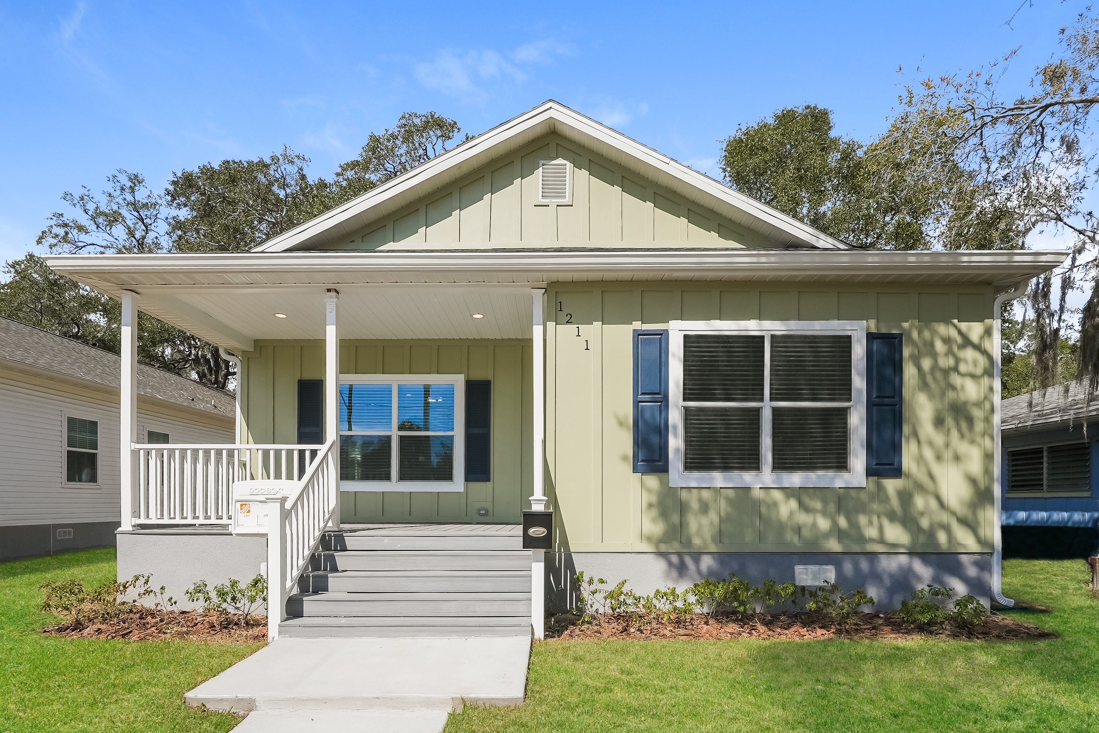 1211 22nd Ave S St. Petersburg, FL 33705